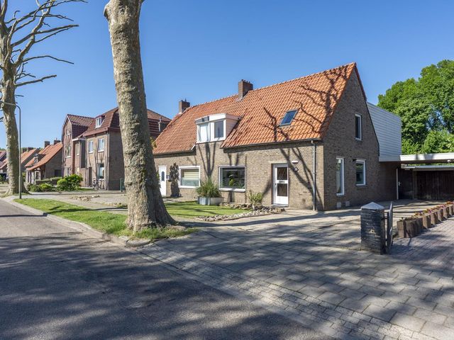 Meidoornstraat 19, Geleen