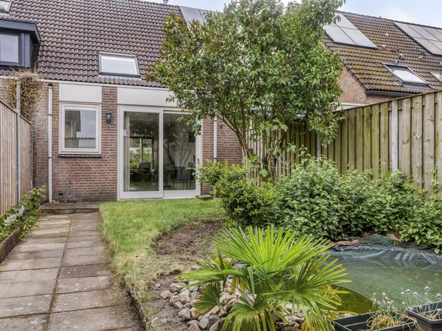 Espenberg 11, Roosendaal
