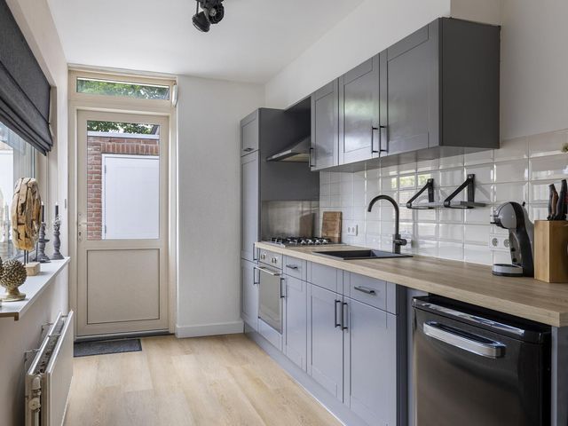 Korenbloemstraat 12, Waalwijk