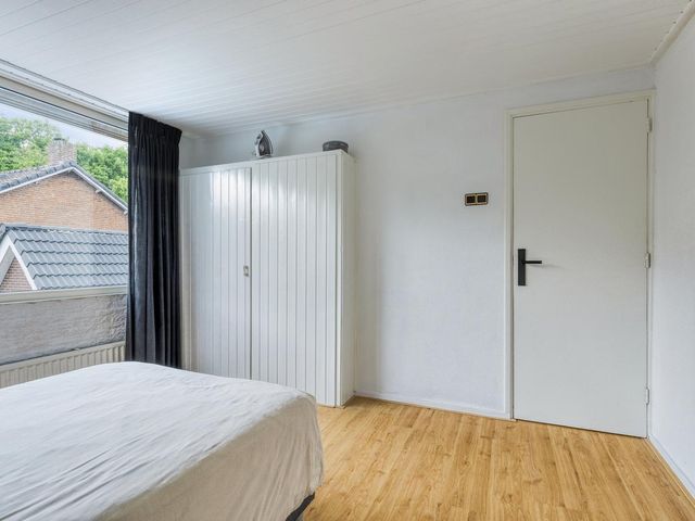 Korenbloemstraat 12, Waalwijk