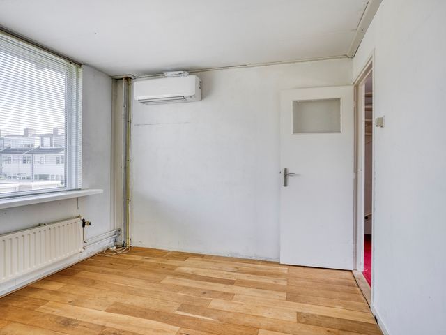 Floris Versterlaan 23, Oegstgeest