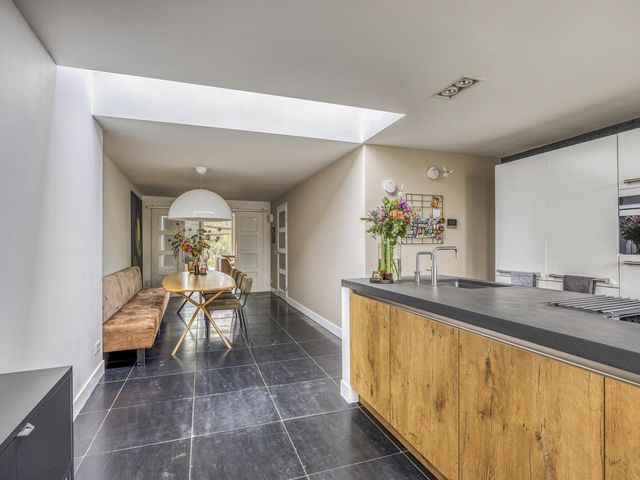 Mostheuvelstraat 105, Tilburg