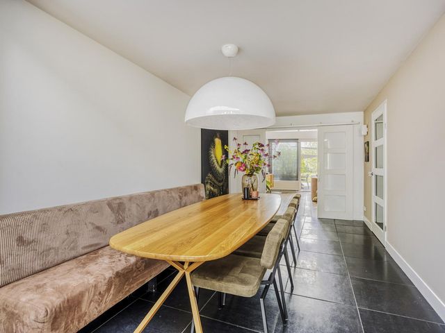 Mostheuvelstraat 105, Tilburg