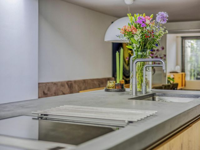 Mostheuvelstraat 105, Tilburg