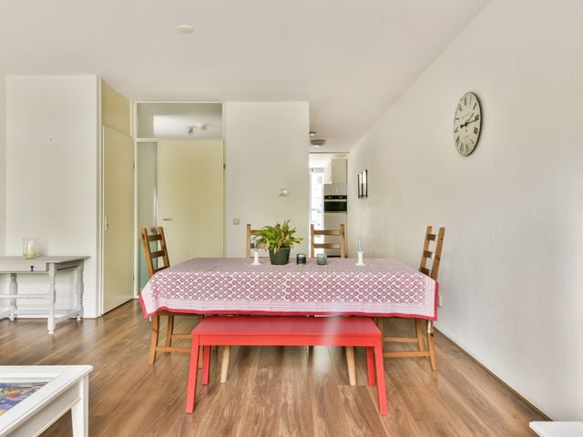 Louise Henriëttestraat 2X, Den Haag