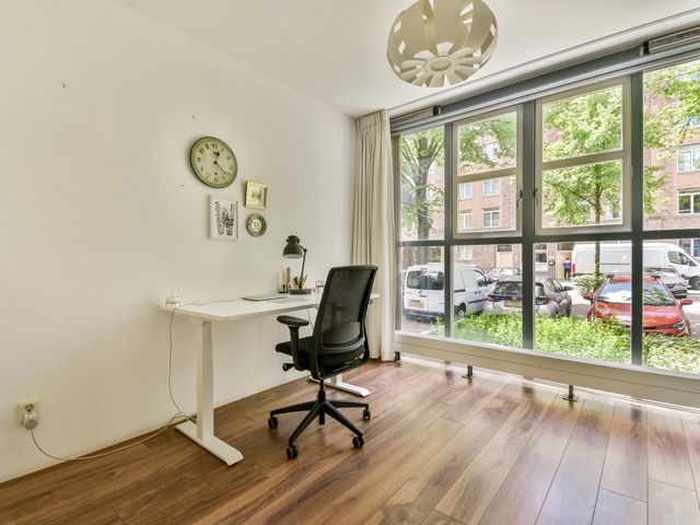 Louise Henriëttestraat 2X, Den Haag
