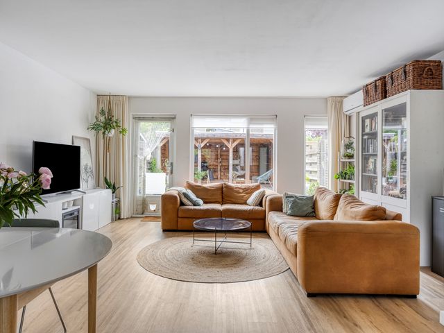 Middelzand 5930, Julianadorp