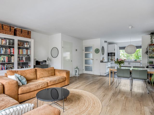 Middelzand 5930, Julianadorp