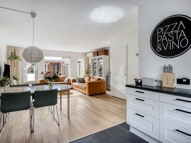 Middelzand 5930, Julianadorp