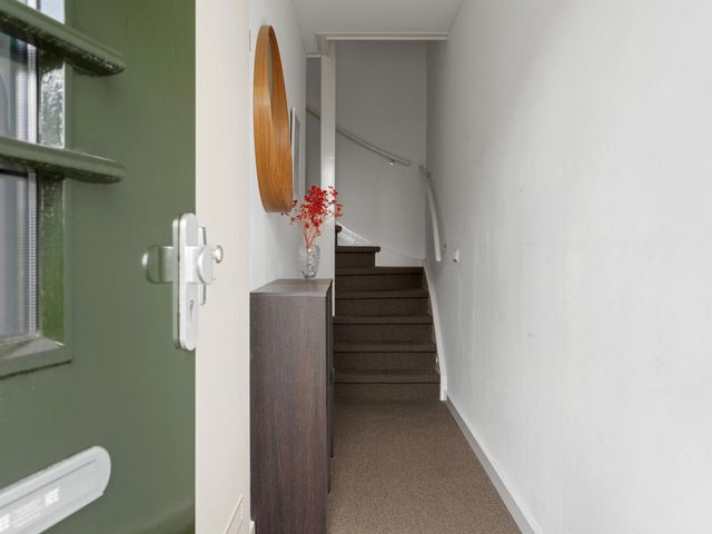 Osirispad 111, Almere