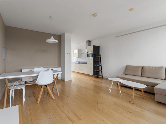 Osirispad 111, Almere