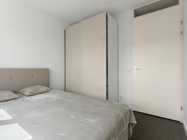 Osirispad 111, Almere