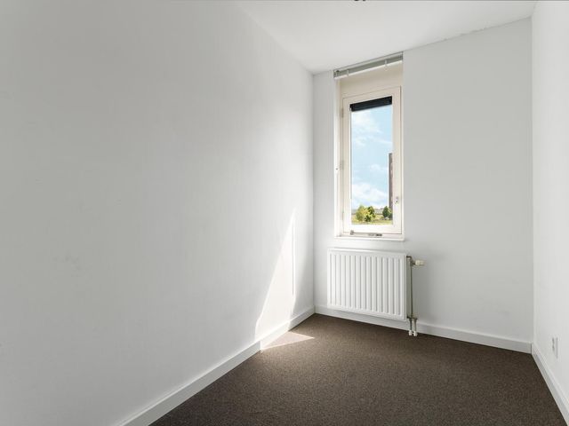Osirispad 111, Almere