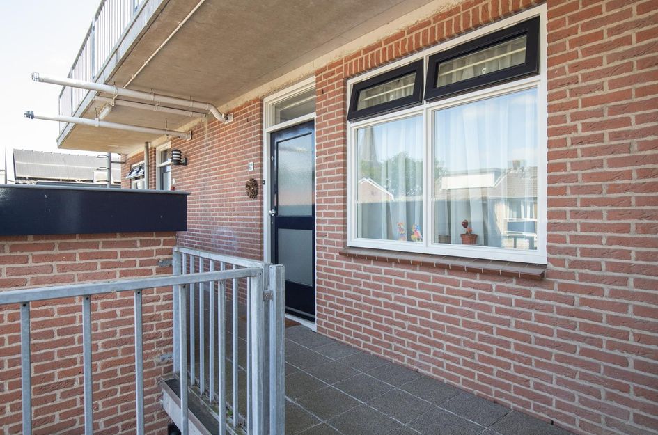 Voorstraat 42a
