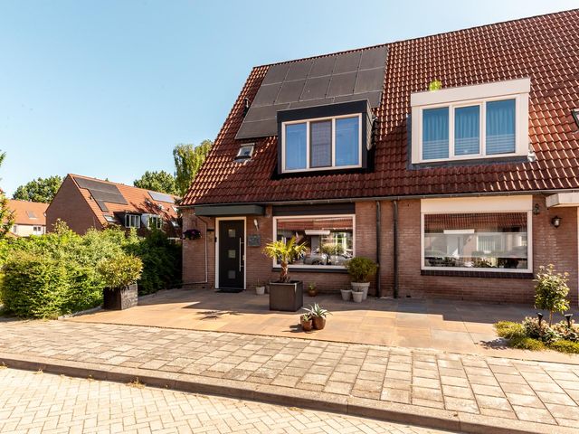 Brunssumstraat 16, Almere