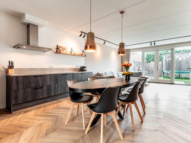 Gustav Hertzstraat 24, Almere