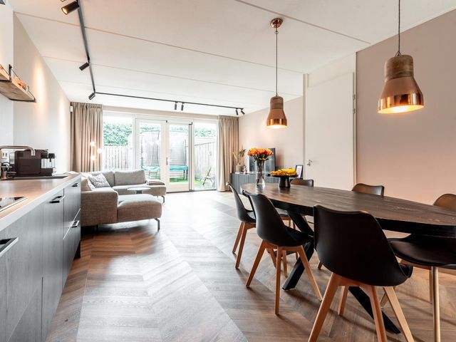 Gustav Hertzstraat 24, Almere