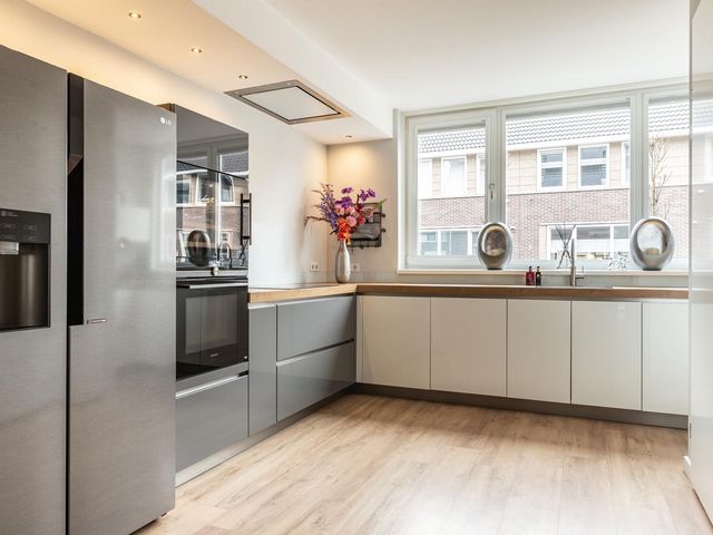 Doerianstraat 12, Almere