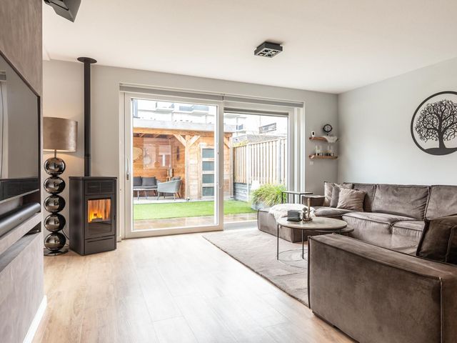 Doerianstraat 12, Almere