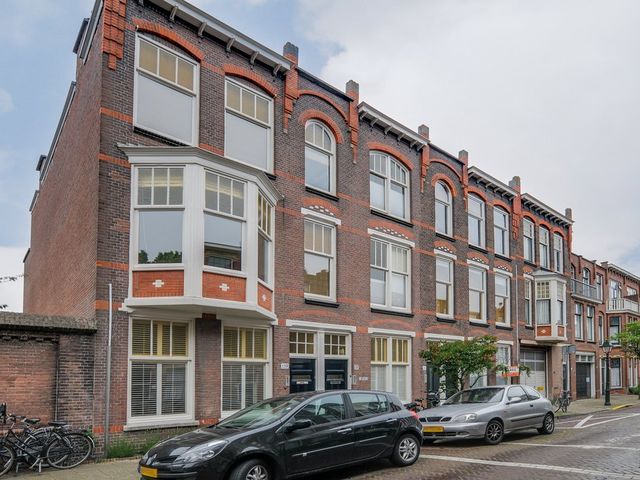 Van Loostraat 137, 'S-Gravenhage