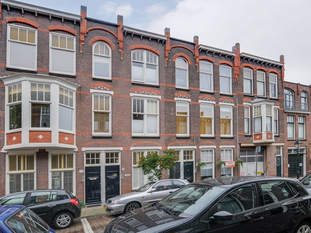 Van Loostraat 137, 'S-Gravenhage