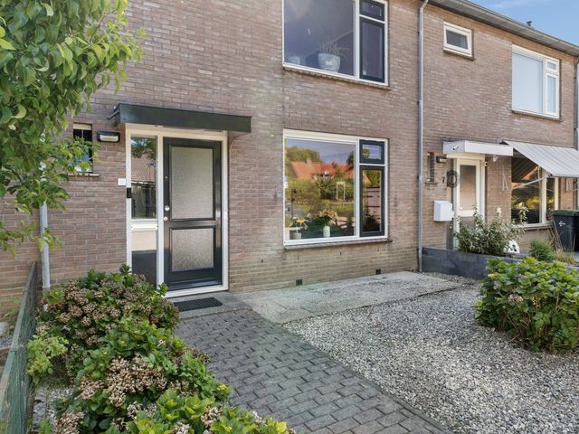 Lingestraat 9, Enspijk