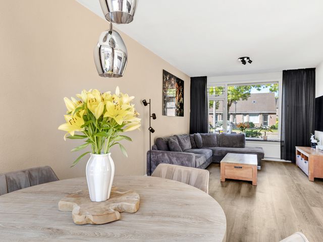 Lingestraat 9, Enspijk