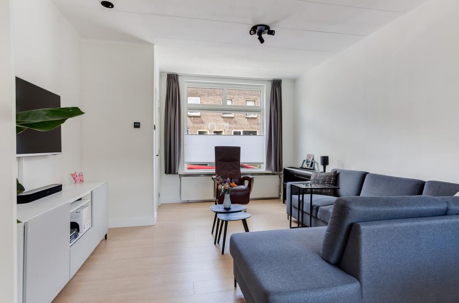 Graaf van Bloisstraat 58