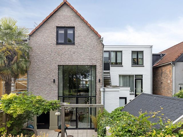 Oostdijk 115, Oud-Beijerland