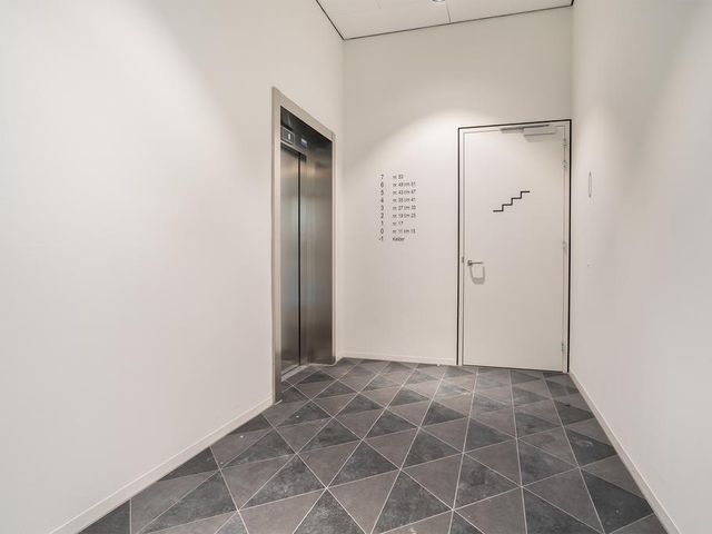 Mies van der Rohestraat 29, Hoofddorp