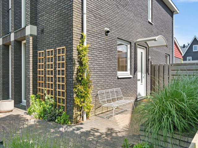 Dijkgraaf 70, Zwaag