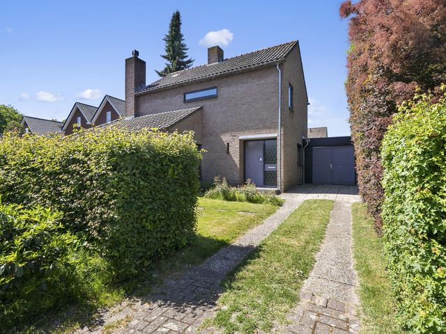 Molenaarstraat 12, Huissen