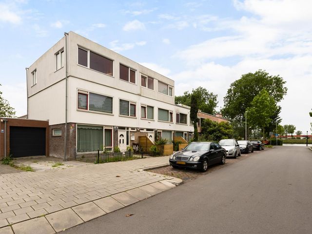 Attleeplantsoen 62, Utrecht