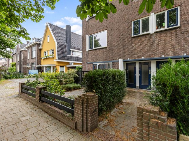 Van Oldenbarneveldtstraat 17, Arnhem