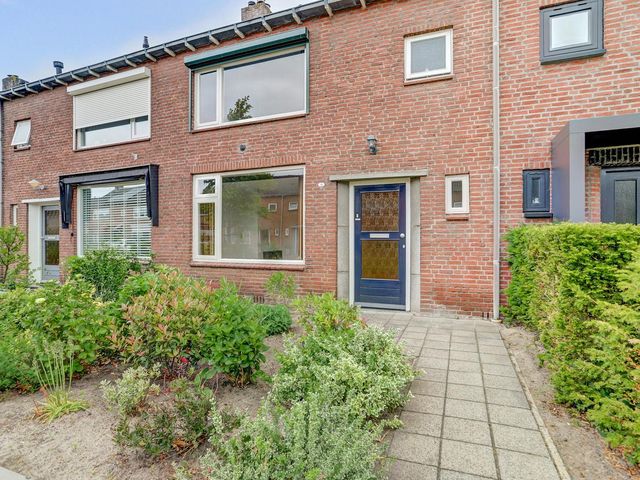 van Berckenrodelaan 19, Waalwijk