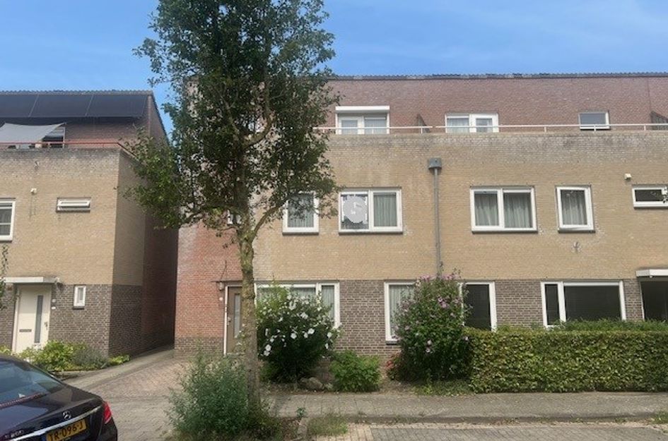 Meester van Ierselstraat 8