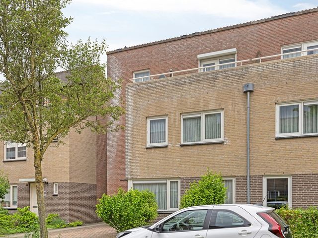Meester van Ierselstraat 8, Rosmalen