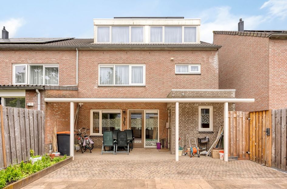 Meester van Ierselstraat 8