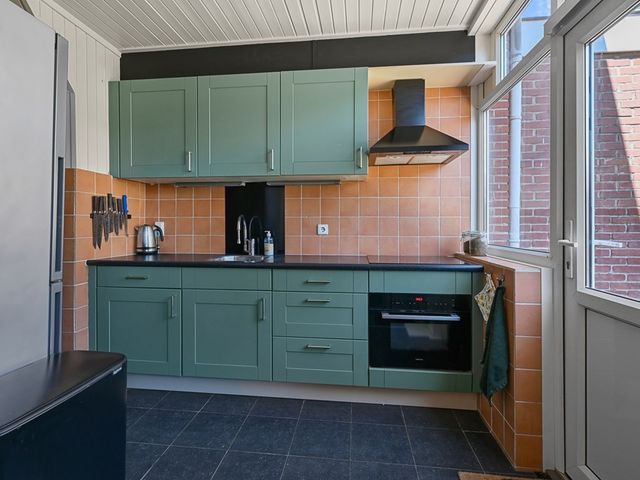 Schumannstraat 6, Heemskerk