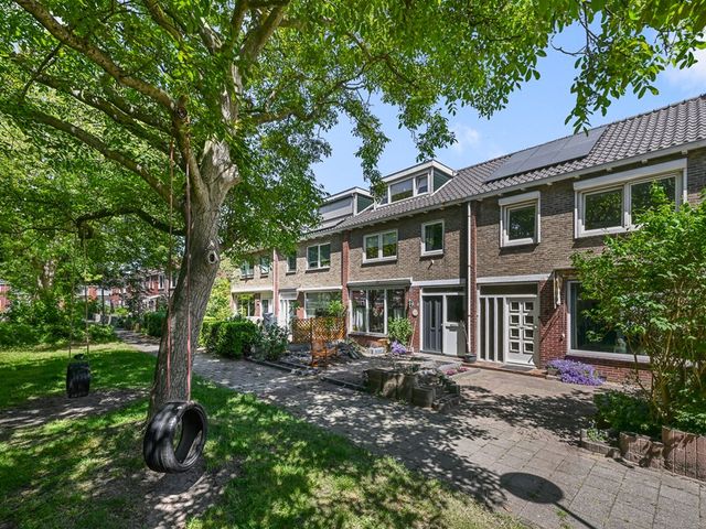 Schumannstraat 6, Heemskerk