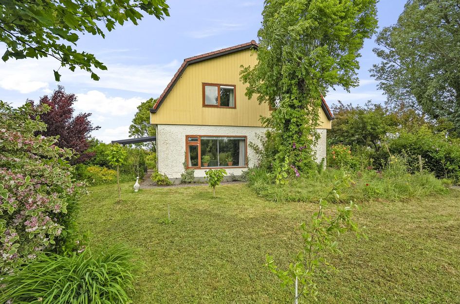 Middenweg 37