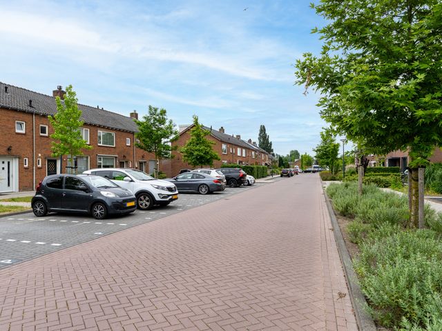 Van Berckenrodelaan 22, Waalwijk
