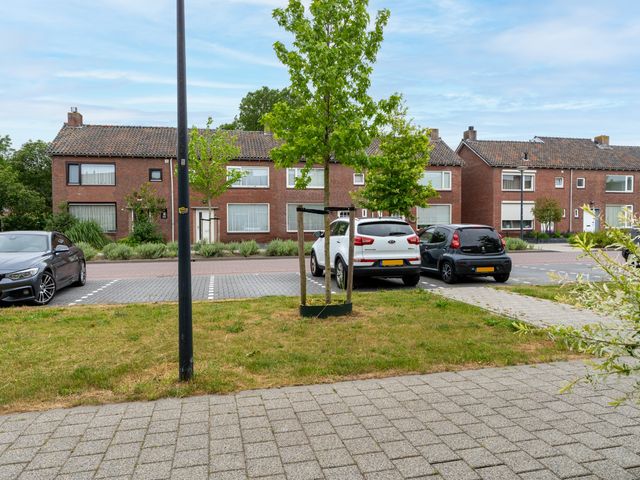 Van Berckenrodelaan 22, Waalwijk