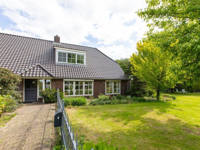Hamelbergstraat 4, Overasselt