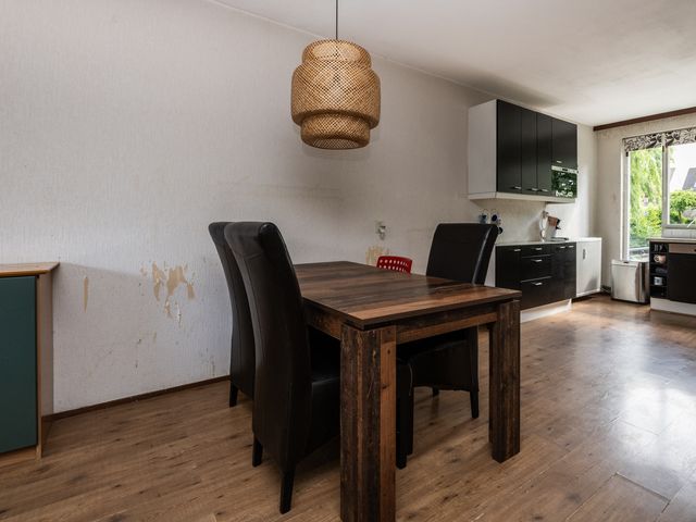 Elegastburg 24, Capelle aan den IJssel