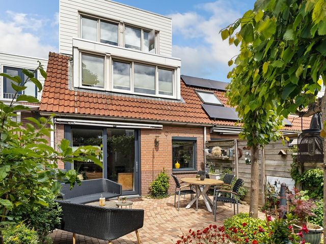 Sierpeerhof 15, Diemen