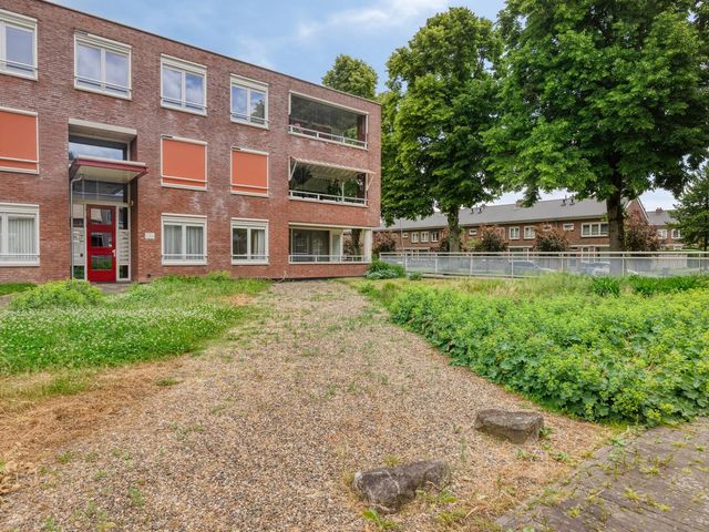 Symphoniesingel 100A, Maastricht