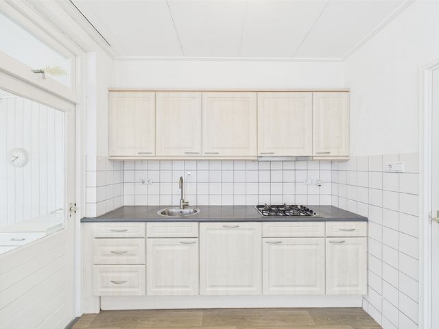 Margrietstraat 1, Hoek