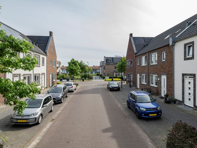 Opaline 5, Leerdam