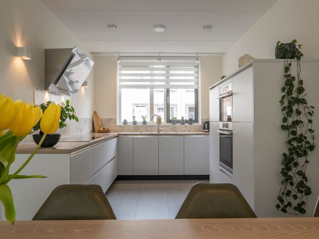Opaline 5, Leerdam